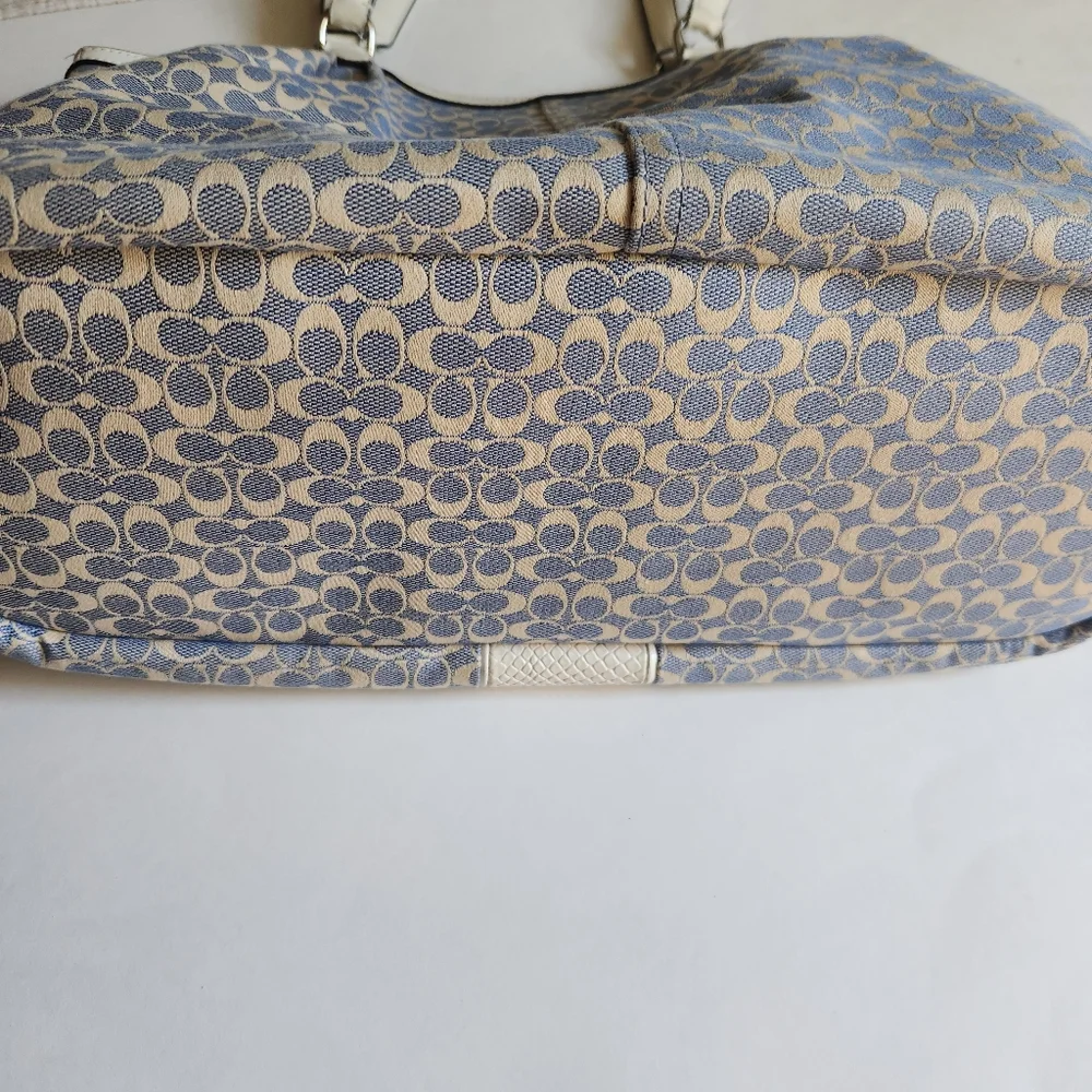 COACH SIGNATURE STRIPE JACQUARD SHOULDER BAG $348 - Picture 8 of 11